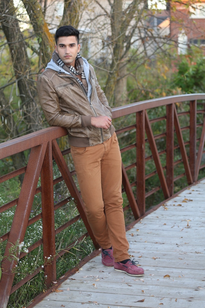 Male model photo shoot of Gurfateh Pirzada