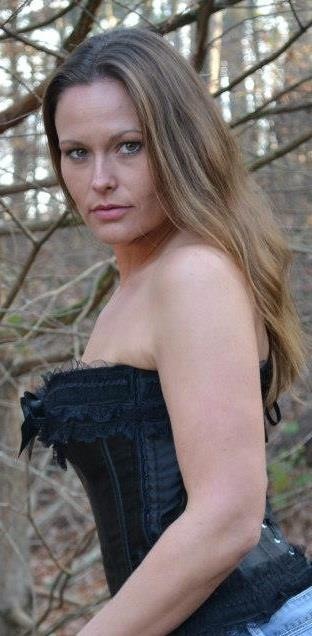 Female model photo shoot of Roxie Ray  in Georgia