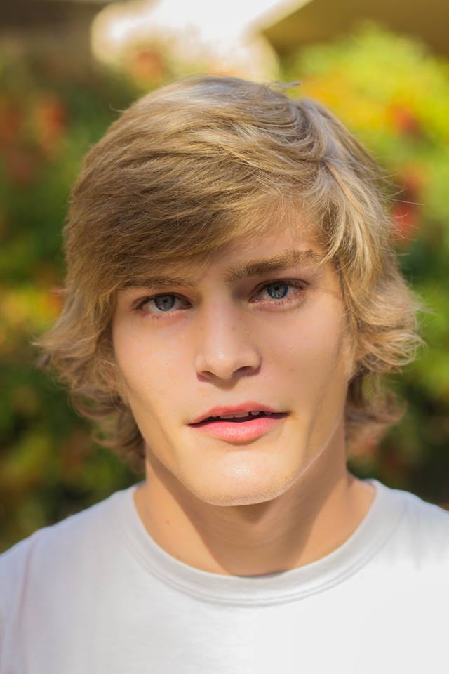Male model photo shoot of Julian Plowden