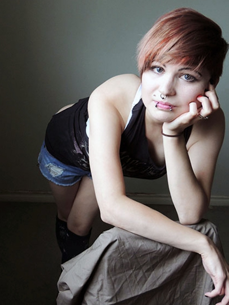 Female model photo shoot of DessyMonster