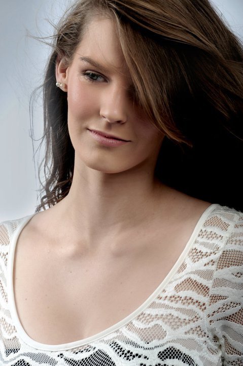 Female model photo shoot of Kristy manduric