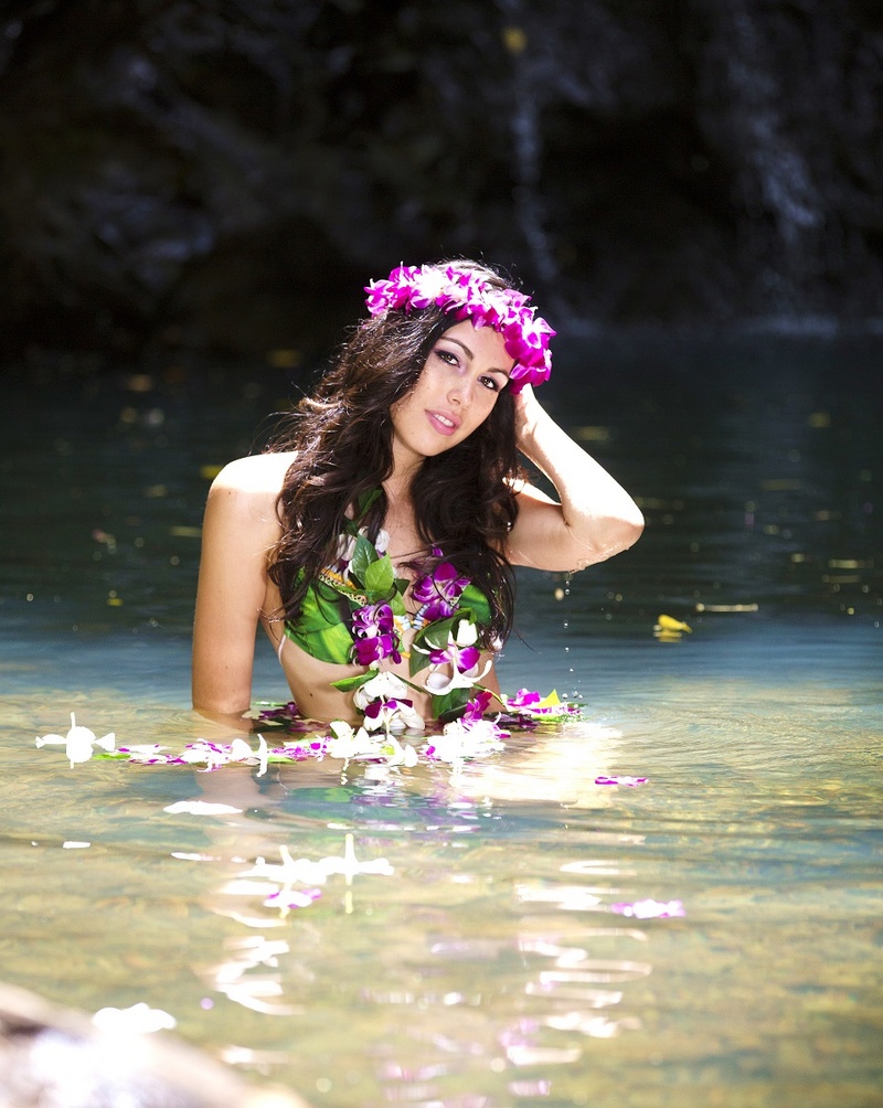 Female model photo shoot of Emy Veronica in Oahu, Hawaii