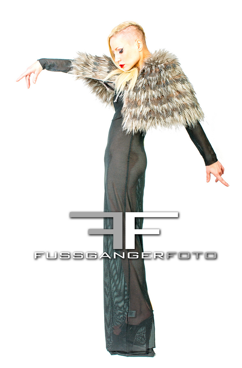 Male and Female model photo shoot of fussgangerfoto and Dashinka in SoHa Photo Studio