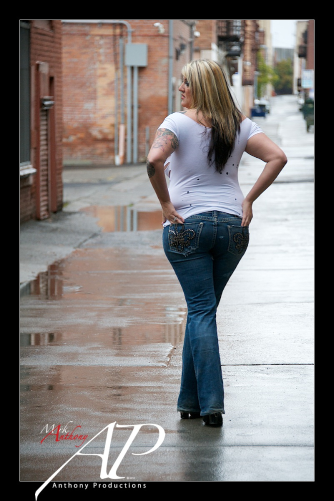 Female model photo shoot of Sherie N by Anthony Productions in Spokane