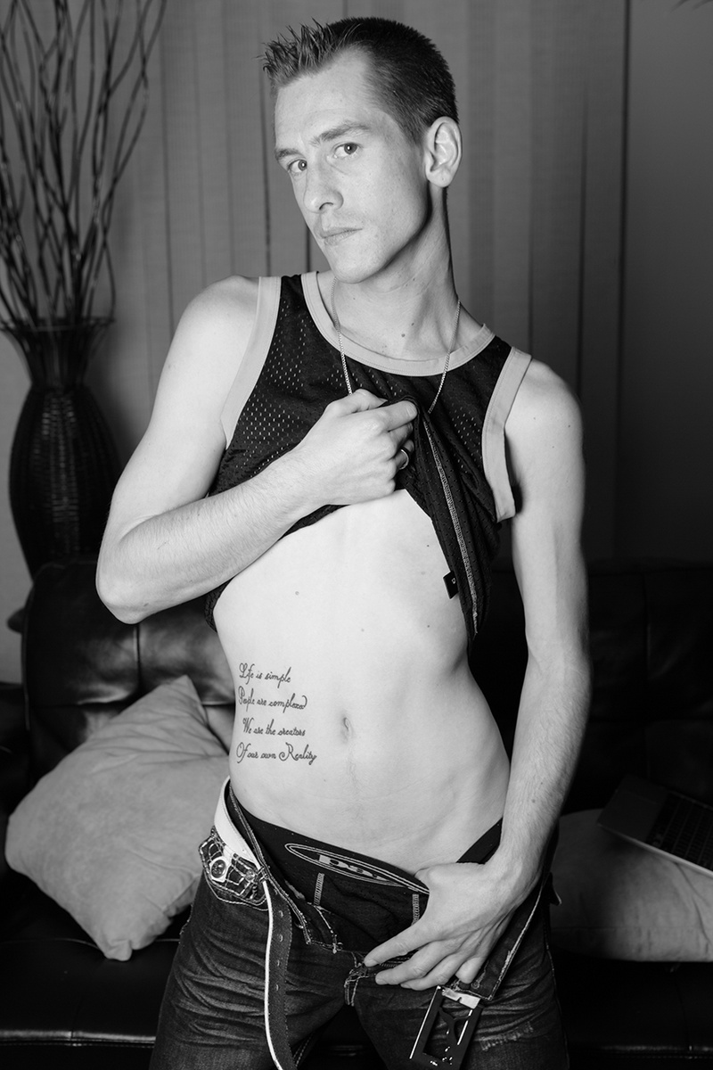 Male model photo shoot of Sebastian Ritchie
