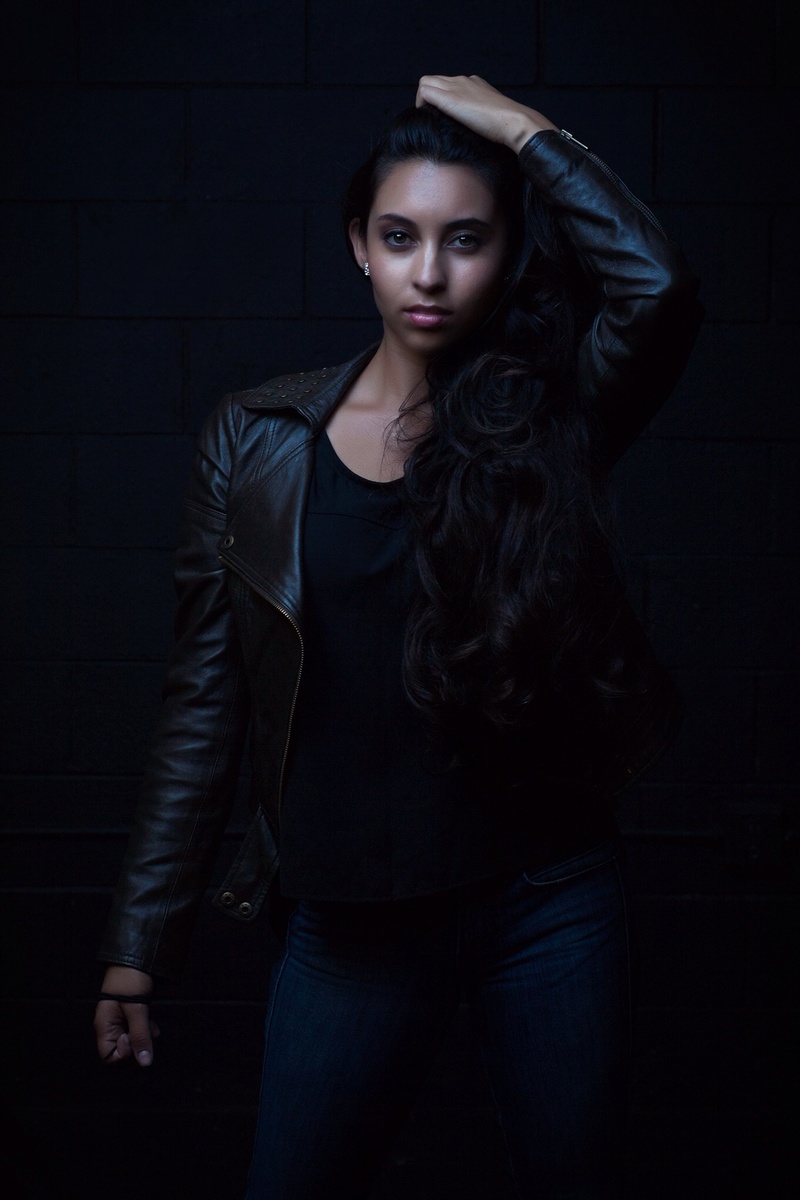 Female model photo shoot of Alyssa Gomez