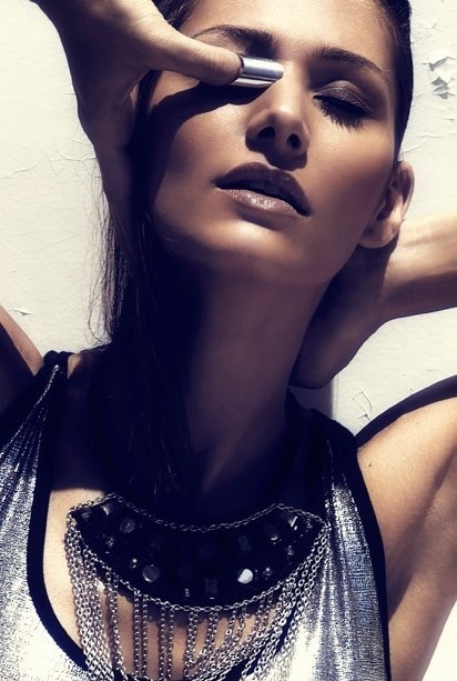 Female model photo shoot of Raquel santolaya