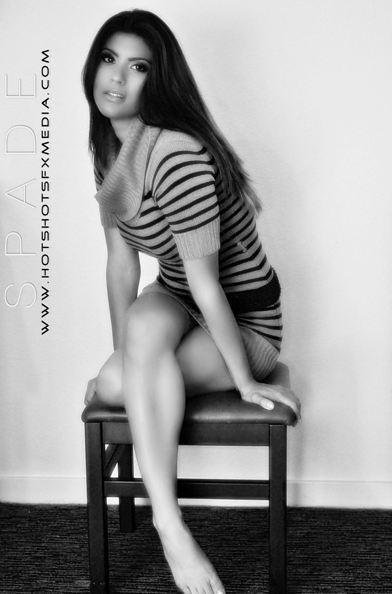 Female model photo shoot of Christy_Hernandez