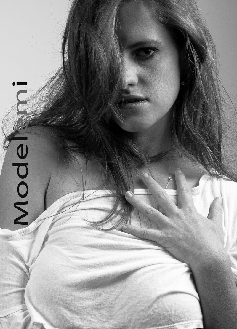 Female model photo shoot of Chastin Colella