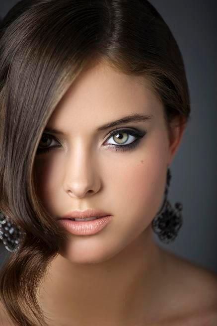 Female model photo shoot of Michelle Reznik