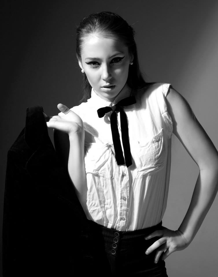 Female model photo shoot of MeganAnnH in Southbank Studios
