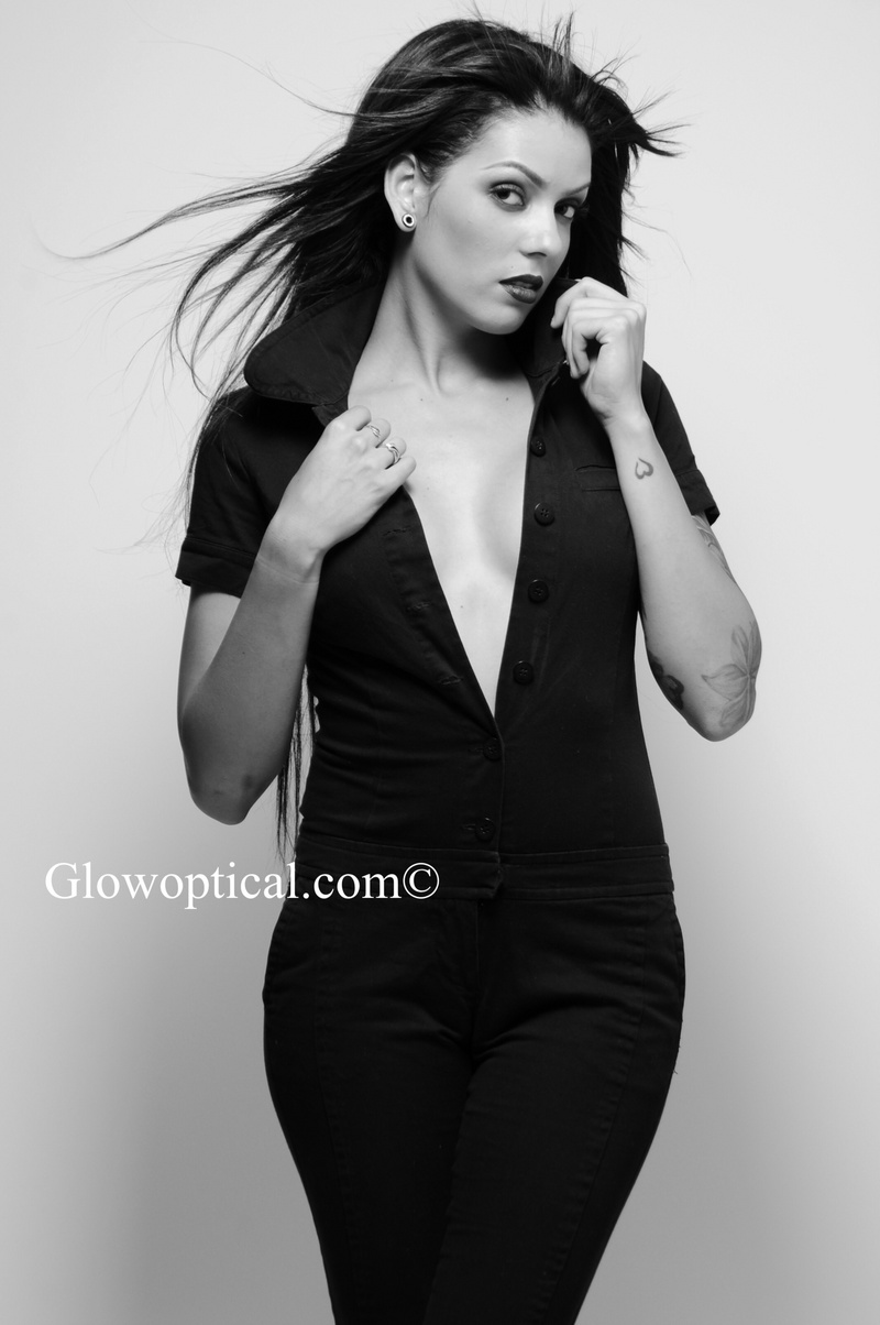 Female model photo shoot of Nina J Ruiz