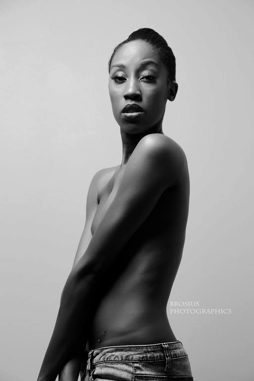 Female model photo shoot of Tamara Davis by Brosius Photographics