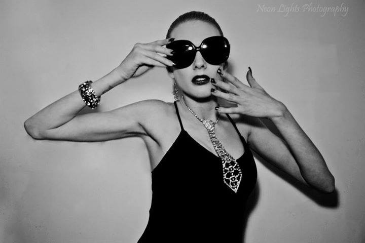 Female model photo shoot of Jaymee lee  by Neon Lights Photography in Sudbury