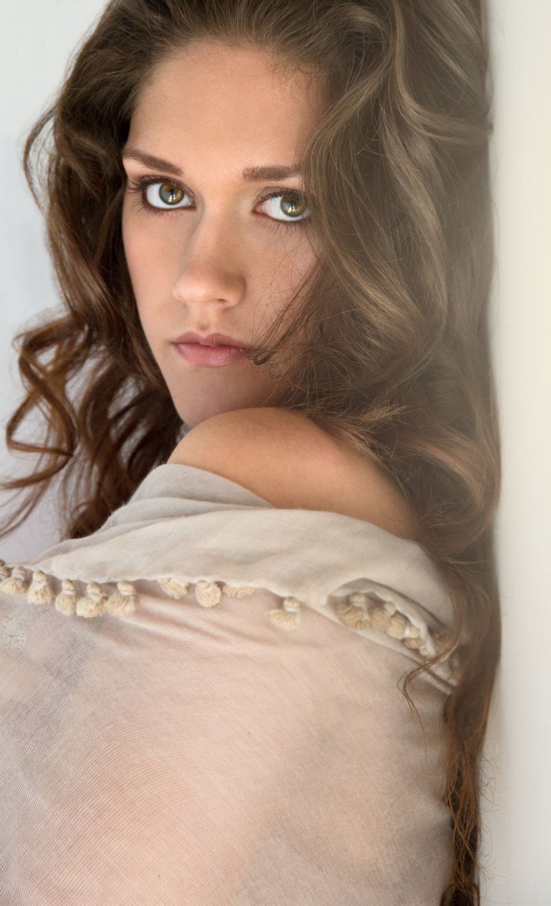Female model photo shoot of Heather Brooks-Smith