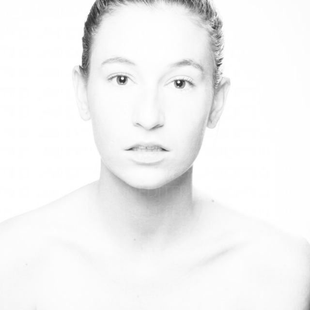 Female model photo shoot of Lauren Snyder