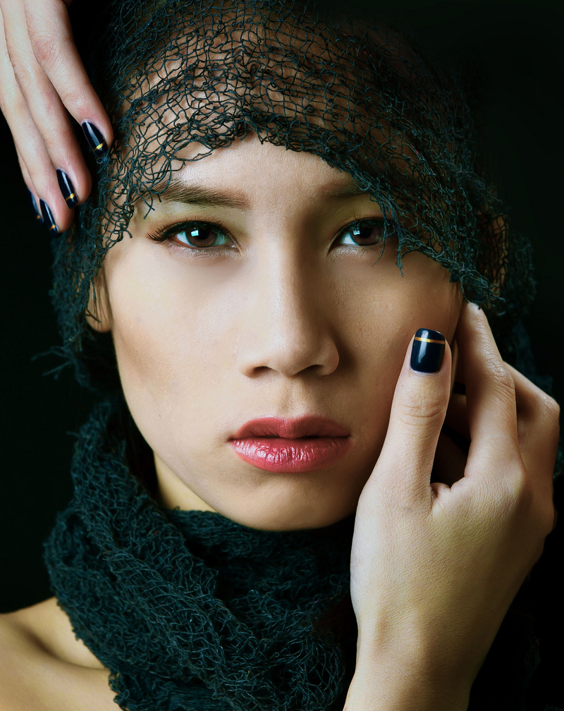 Female model photo shoot of Kuin Doan