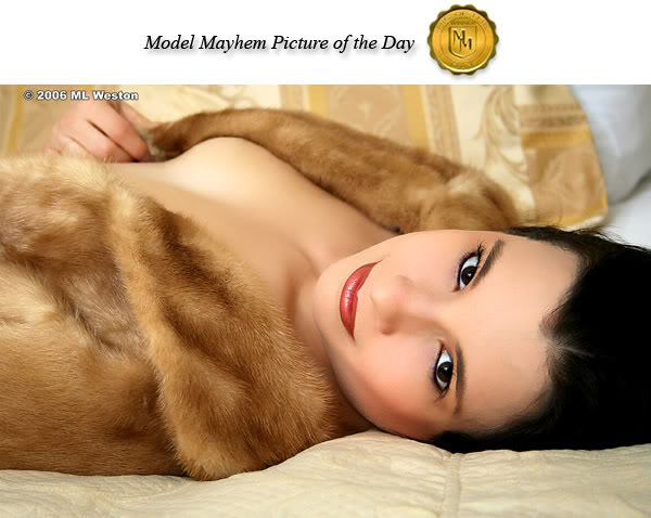 Female model photo shoot of Cherie Bell