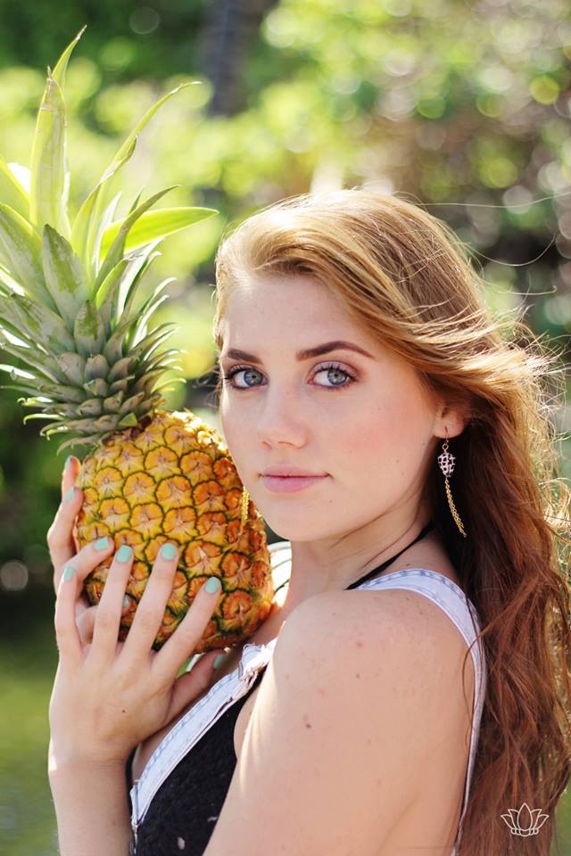 Female model photo shoot of Hannah Nicole Hewitt in Kailua-Kona Hawaii
