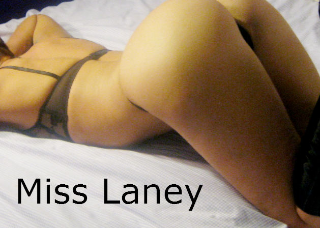 Female model photo shoot of Laney Divine