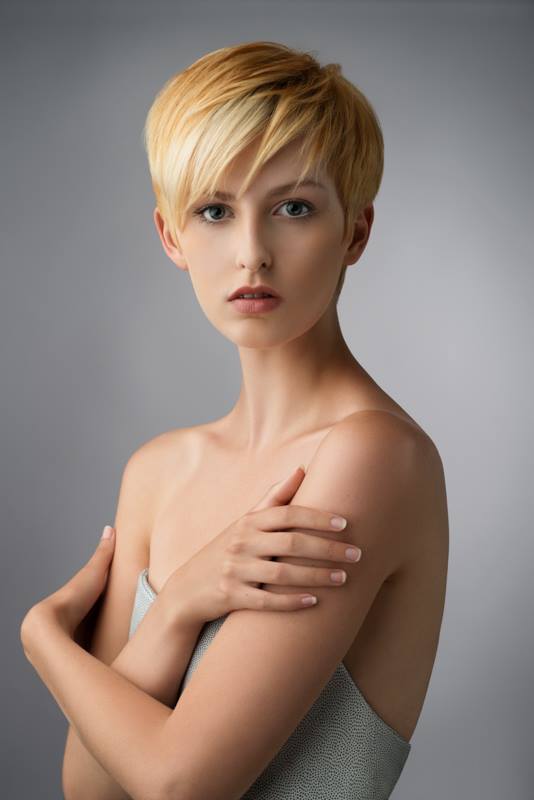 Female model photo shoot of Amber Tutton