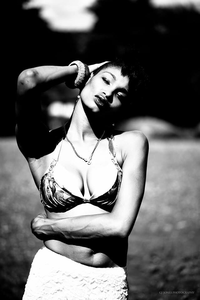 Female model photo shoot of Demi Lomax