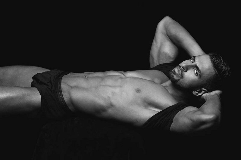 Male model photo shoot of Zane Tarek in Dubai