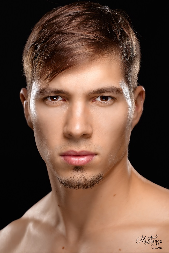 Male model photo shoot of Alexandre CUKOVIC
