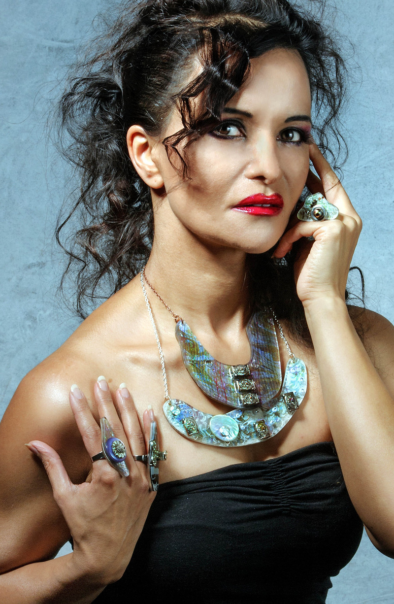 Female model photo shoot of Yaasmin by simon Blower in Oxford