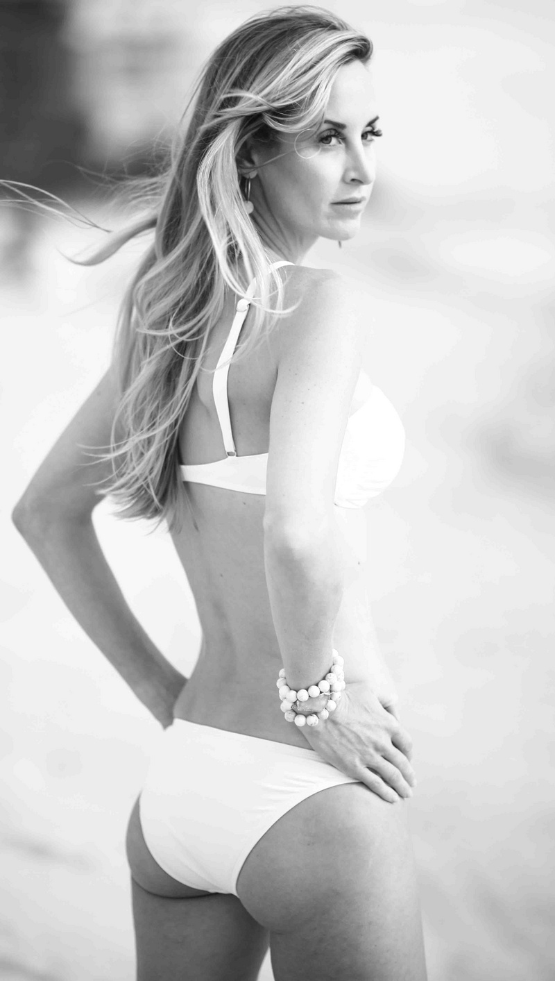 Female model photo shoot of AnnaChristie in Miami Beach
