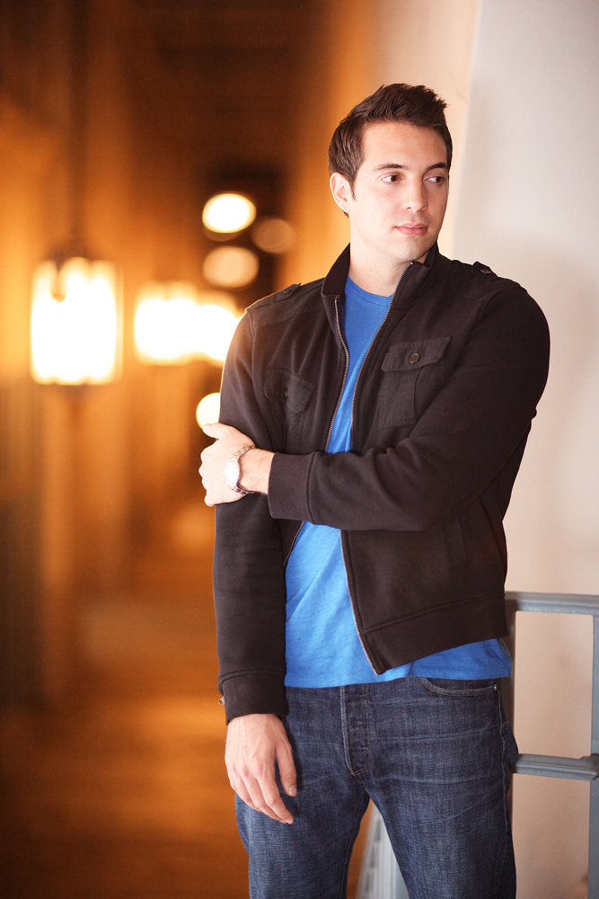 Male model photo shoot of Joshua Gray by Isaac Klotz 