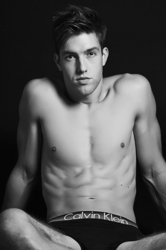 Male model photo shoot of Cris Leche