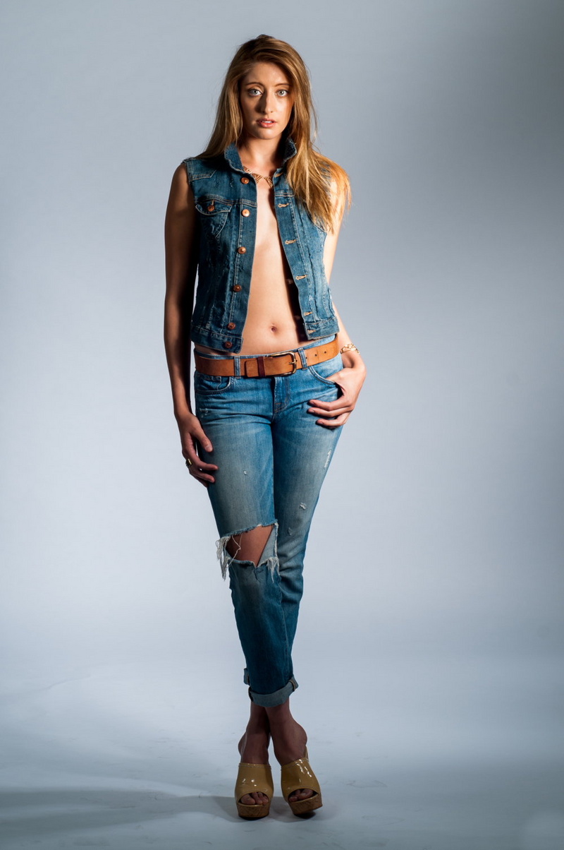 Female model photo shoot of Gianna Safizadeh 
