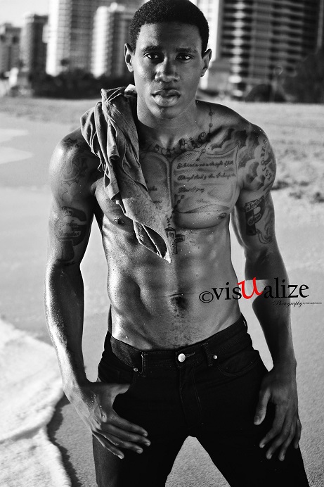 Male model photo shoot of Jay Bass by visUalizephotography  in Miami, FL