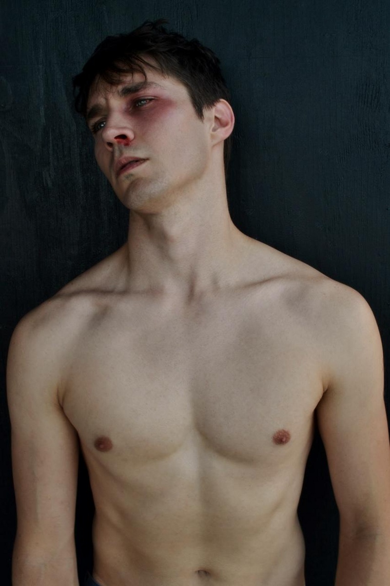 Male model photo shoot of IJfenter