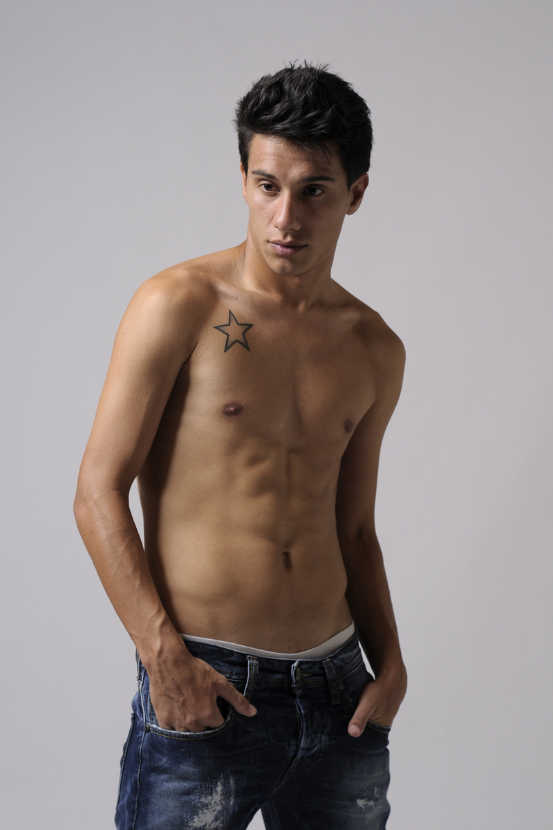Male model photo shoot of Gabriele21
