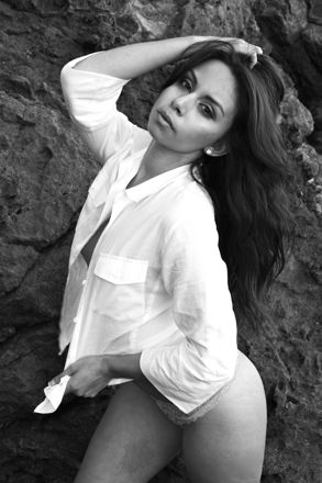 Female model photo shoot of Roxanna Flores by John Lewis Rushing Jr