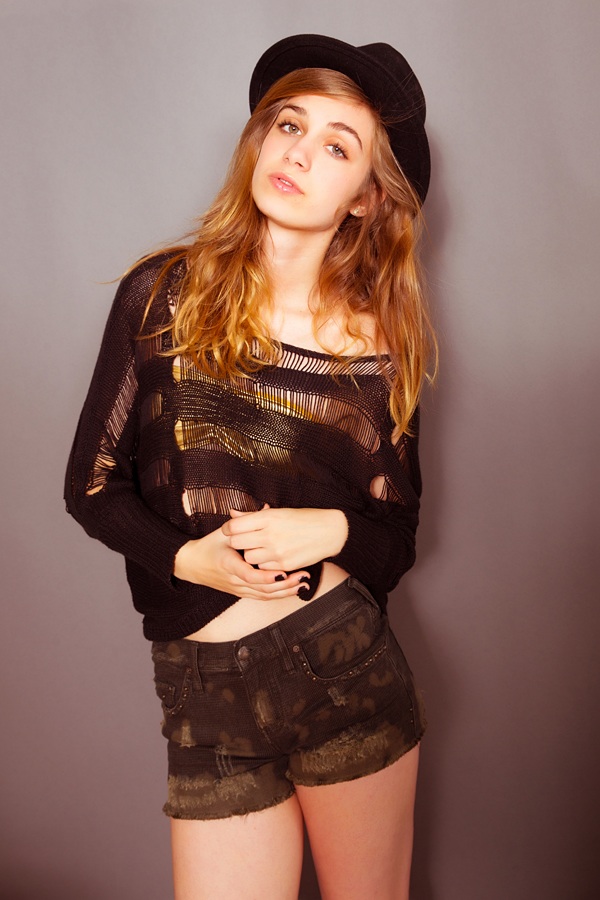 Female model photo shoot of Eden Cox