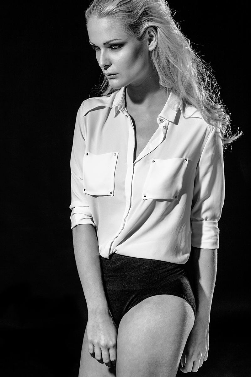 Female model photo shoot of Sannee in Leeuwarden
