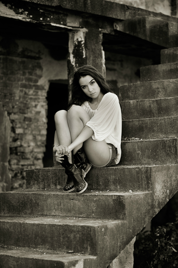 Female model photo shoot of Kala Dimitrova