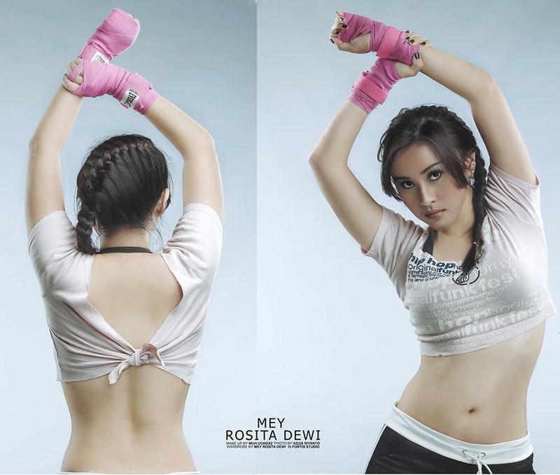 Female model photo shoot of Mei Rosita Dewi