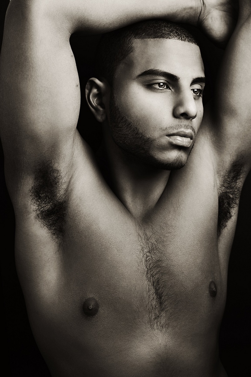 Male model photo shoot of Bryan Lopez