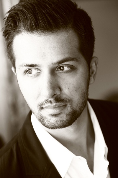 Male model photo shoot of Hadi Khan