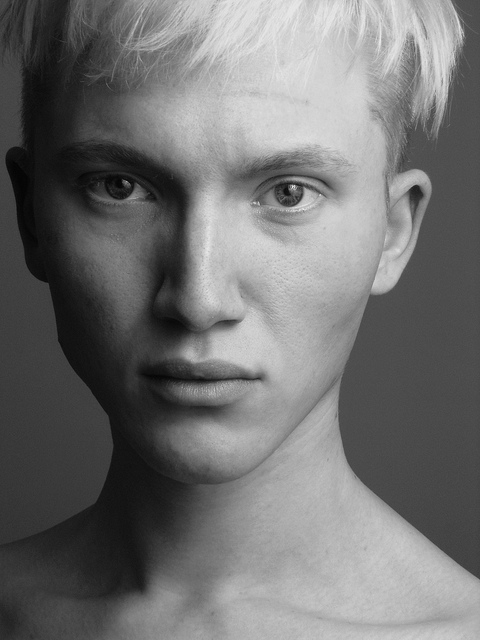 Male model photo shoot of Daniel Cox in UK