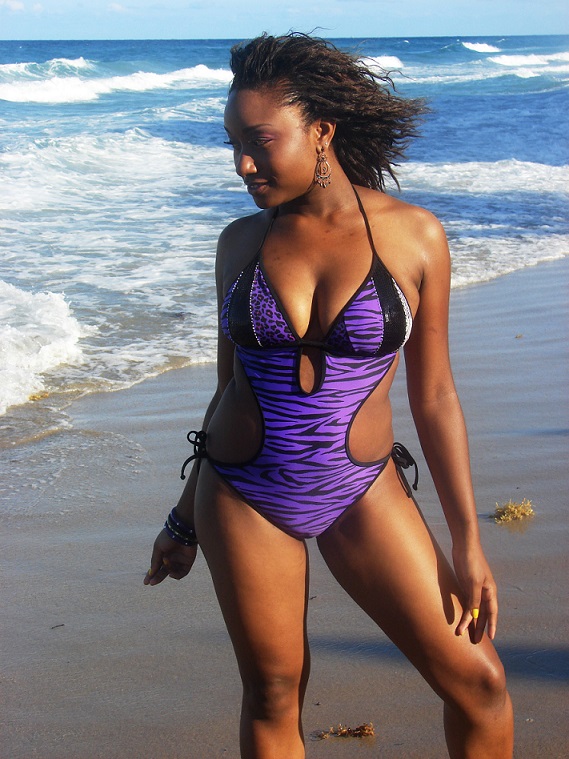 Female model photo shoot of Gladwina in West Palm Beach, FL