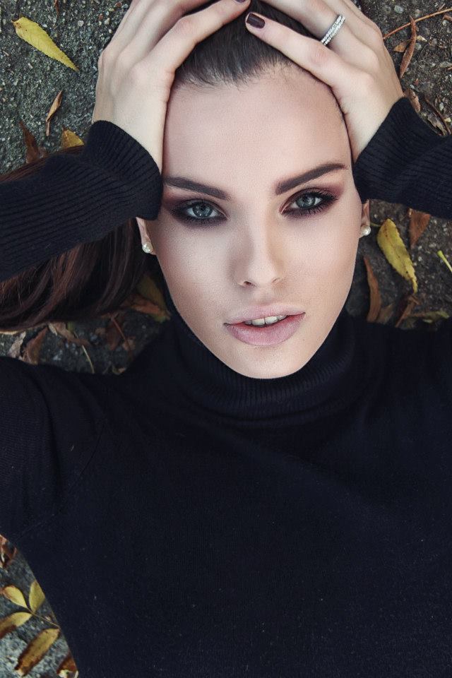 Female model photo shoot of Teodora Bjelica