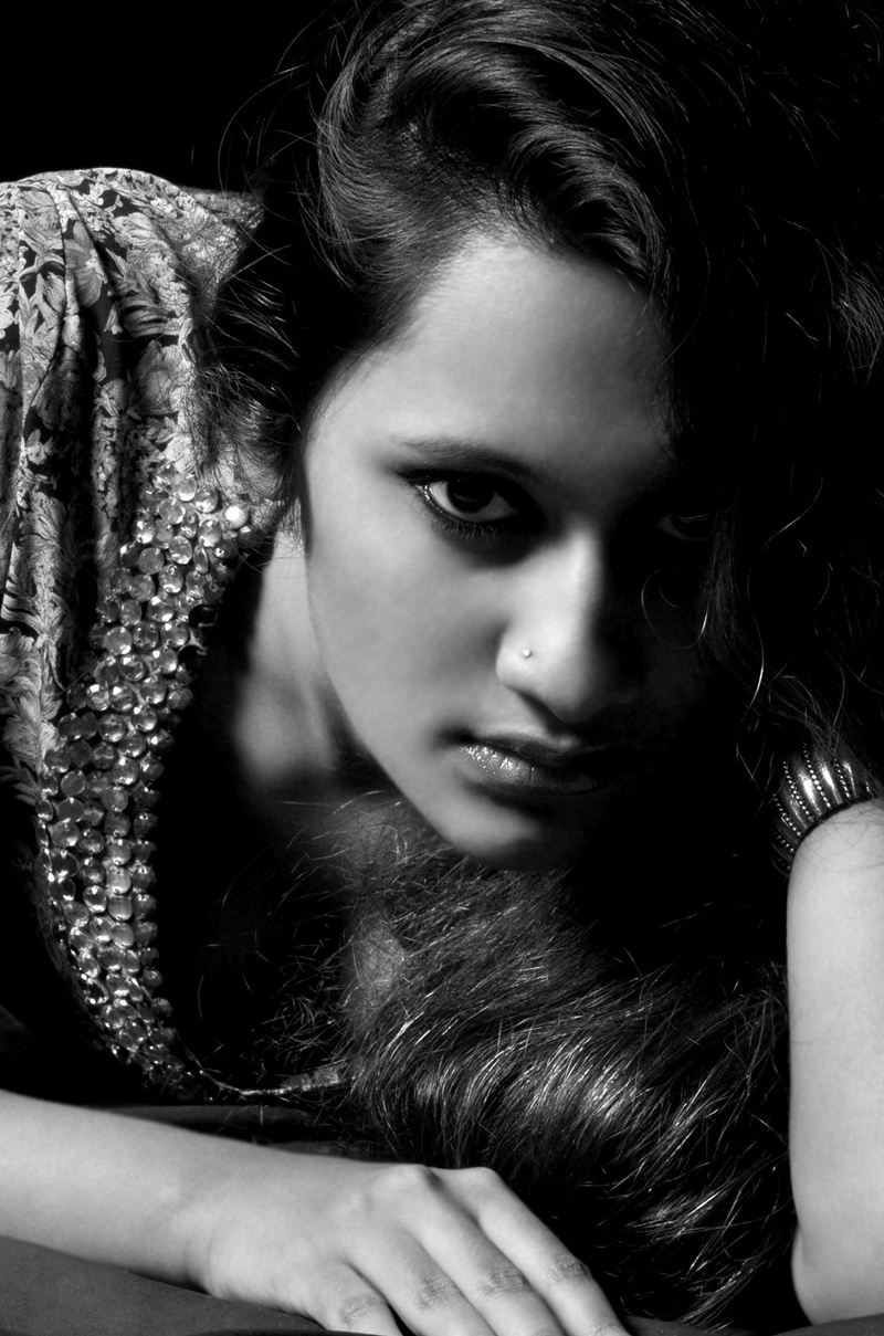 Female model photo shoot of Tajzannat