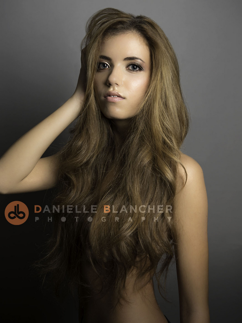 Female model photo shoot of DanielleBlancher