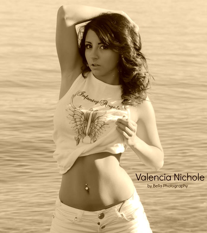Female model photo shoot of Valencia Nichole in Lake Havusu