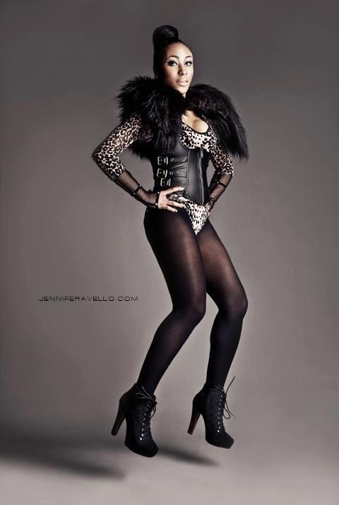 Female model photo shoot of Ariel Simmons